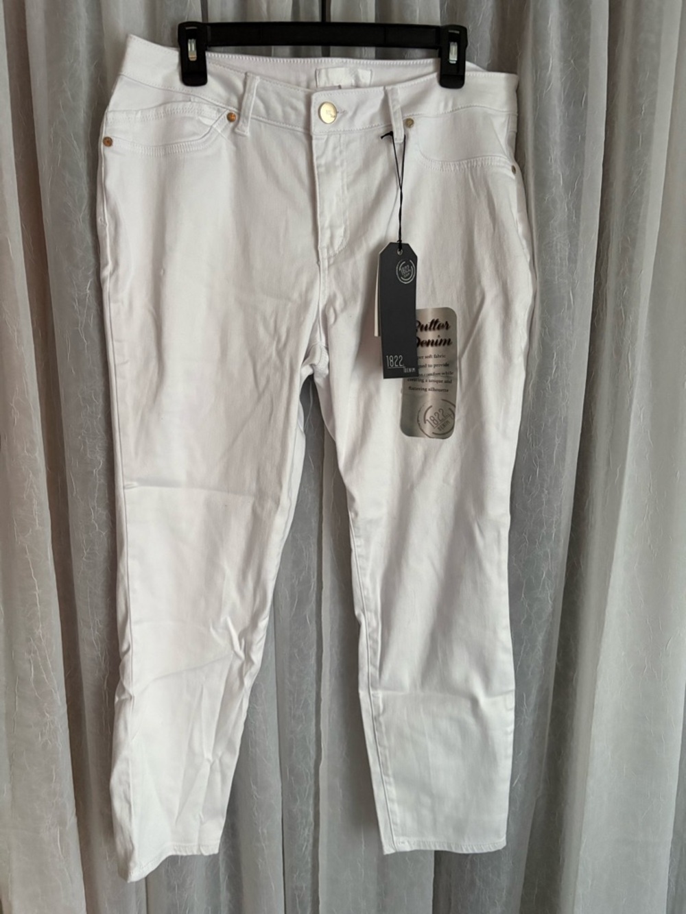 1822 Denim White Straight Leg Jeans